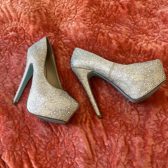 Betsey Johnson Heels - Picture 3 of 4